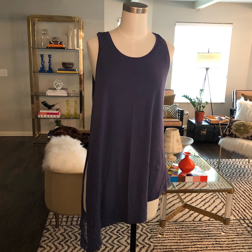 Lululemon “to the point” tank